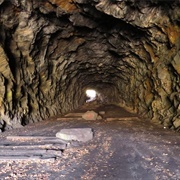 Turn Hole Tunnel