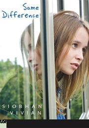 Same Difference (Siobhan Vivian)