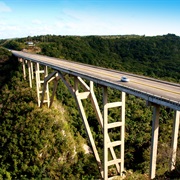 Bacunayagua Bridge