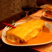 Francesinha No Verso Em Pedra