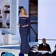 Trisha Yearwood Broken