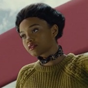 Iris  West  (Kiersy  Williams)