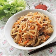 Jeu Hoo Char (Stir Fry Jicama With Shredded Cuttlefish)