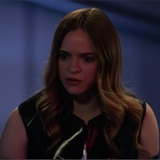 Caitlin Snow