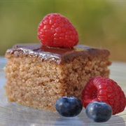 Surmelkskake (Soured Milk Cake)