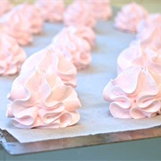 Pikekyss ("Girl's Kiss" - Meringue)