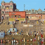 Don&#39;t Bathe in the Ganges River in Varanasi