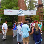 Star Tours: The Adventure Continues