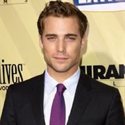 Dustin Milligan