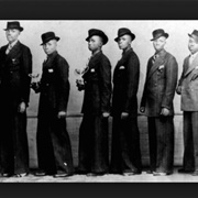 Mbube (Wim O Weh/Lion Sleeps Tonight) - Solomon Linda & the Evening Birds