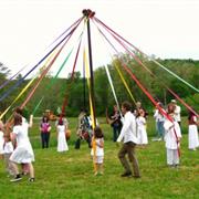 Maypole Dancing