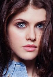 Alexandra Daddario
