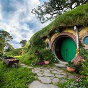 Hobbiton in Matamata, New Zealand (The Lord of the Rings &amp; the Hobbit)