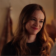 Caitlin Snow