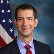Tom Cotton (R)
