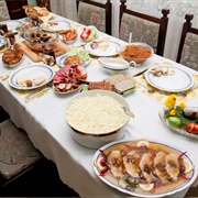 Host an Easter Dinner