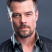 Josh Duhamel