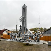 Monument to Those Who Saved the World