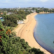 Esplenade Reserve Beach Pt Chev