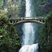 Multnomah Falls Footbridge