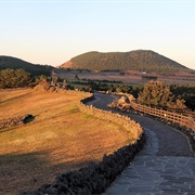 Sangumburi Crater, Jeju
