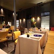 L'astrance in Paris, France