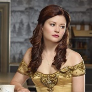 Belle (Emilie De Ravin)