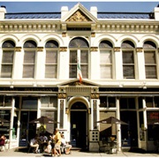 Kell's Irish Restaurant & Pub