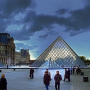 Visit the Lourve