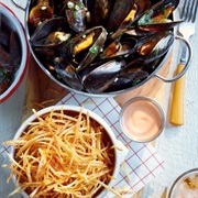 Moules-Frites / Moules Et Frites