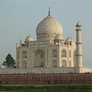Visiting Taj Mahal, Agra, India