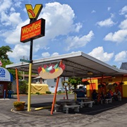 Woofie's Hot Dogs, Overland, MO