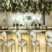 Long Bar Sanderson Hotel