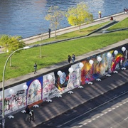 Walk the Berlin Wall