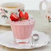 Strawberry Tart Yoghurt