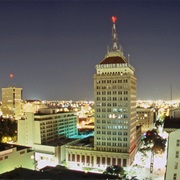 Fresno 525,000