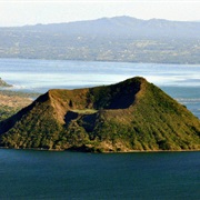 Taal Volcan (Philippines)