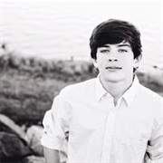 Hayes Grier