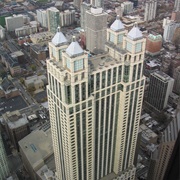 900 North Michigan, Chicago