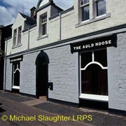 The Auld Hoose, Leslie