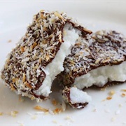 Macaroon (Or Am a Wrang?)