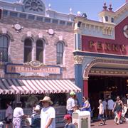 Blue Ribbon Bakery (1990-1997)