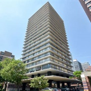 320 West Oakdale Avenue, Chicago