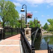 Mchenry Riverwalk