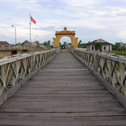 Hiền Lương Bridge