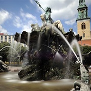 Neptunbrunnen, Berlin