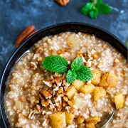 Apple Cinnamon Raisin Maple Porridge