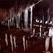 Cave Dâmbovicioara, Romania