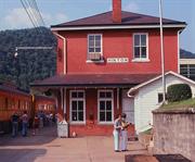 Hinton - Get Reacquainted With "Small-Town America"