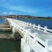 Luoyang Bridge